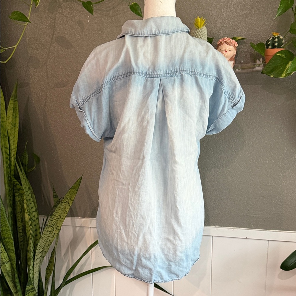 Cloth & Stone Sky Blue Button-Down Shirt - Picture 2 of 9